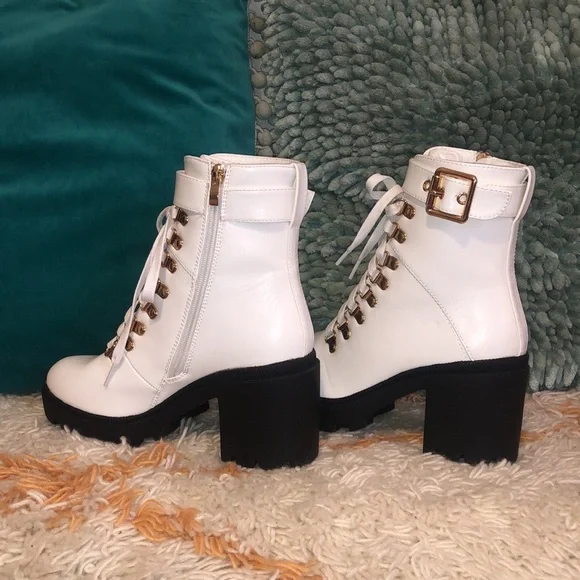 White pleather, chunky heeled boots with gold details. New, US 6.5/ EU 37 - Picture 2 of 7